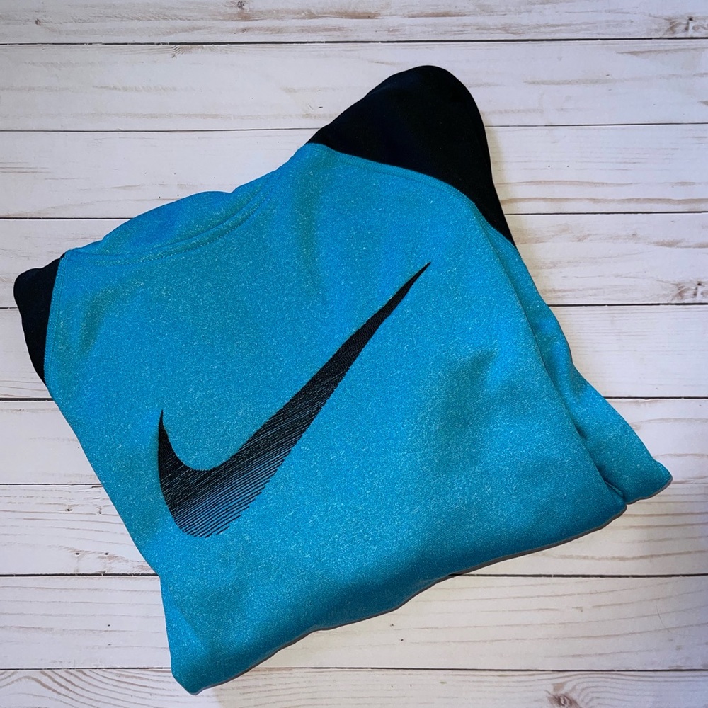Nike Therma Fit